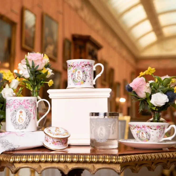 Queen Elizabeth Ii Commemorative Teacup And Saucer*Royal Collection Shop Clearance