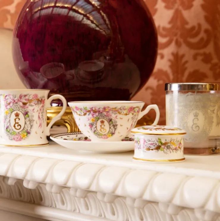 Queen Elizabeth Ii Commemorative Teacup And Saucer*Royal Collection Shop Clearance
