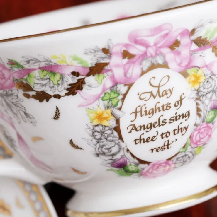 Queen Elizabeth Ii Commemorative Teacup And Saucer*Royal Collection Shop Clearance