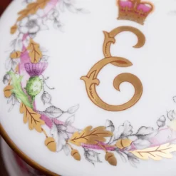 Queen Elizabeth Ii Commemorative Pillbox*Royal Collection Shop Discount