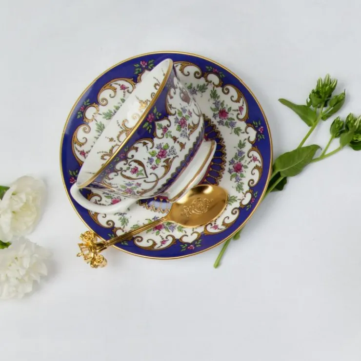 Queen Victoria Teacup And Saucer*Royal Collection Shop Hot